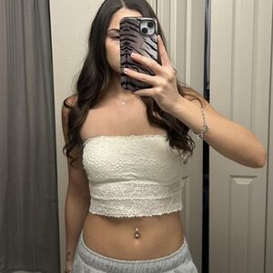 Lace Strapless Crop Tube Top in Cream